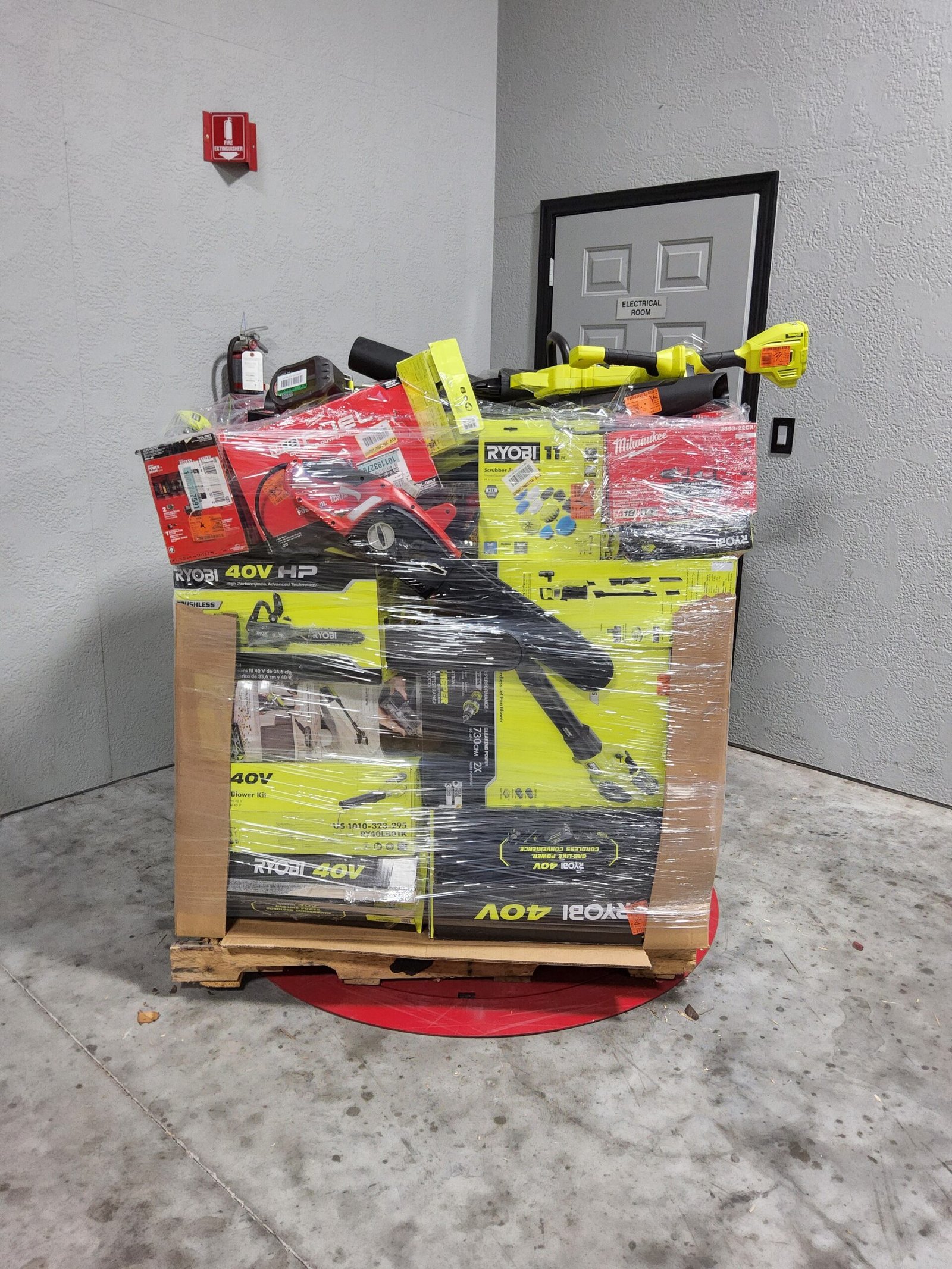 MIXED TOOL PALLET – LOT ID: 240125 100% Tested and Working (WITH BATTERIES AND CHARGERS) - Image 4